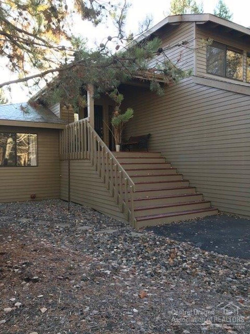 Lovingly maintained reverse living three bed, two bath home on 15th hole of Woodland Golf Course. Large grass back yard. New paint & front deck stain 2017. New kitchen appliances in 2016. New gas furnace in 2017. Back deck stained 2018. Upper deck Trex. Sun filled quiet location on Cottonwood hill. Home never rented.