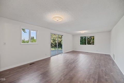 Tiny photo for 1325 Ridge Way, Medford, OR 97504 (MLS # 220226644)