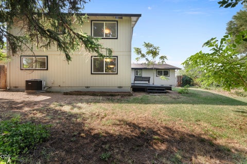 Tiny photo for 1325 Ridge Way, Medford, OR 97504 (MLS # 220226644)