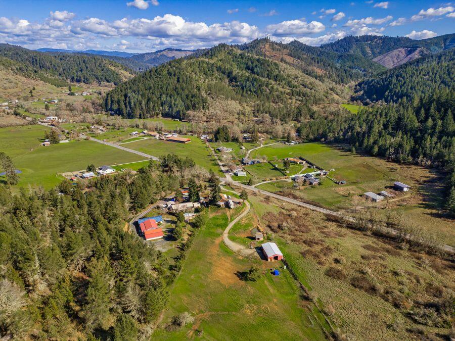 North Umpqua Homes - Residential