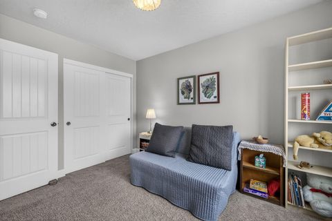 Tiny photo for 63348 Lamoine Lane, Bend, OR 97701 (MLS # 220212688)