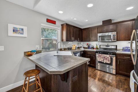 Tiny photo for 63348 Lamoine Lane, Bend, OR 97701 (MLS # 220212688)