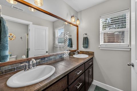 Tiny photo for 63348 Lamoine Lane, Bend, OR 97701 (MLS # 220212688)