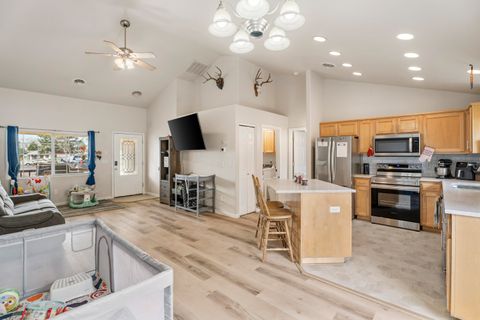 Tiny photo for 1270 SE 6th Street, Prineville, OR 97754 (MLS # 220217727)
