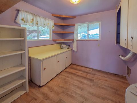 Tiny photo for 512 Pine Street, Rogue River, OR 97537 (MLS # 220213359)