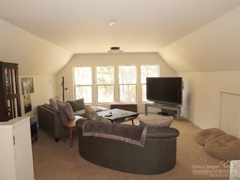 Deschutes River Acre - Residential