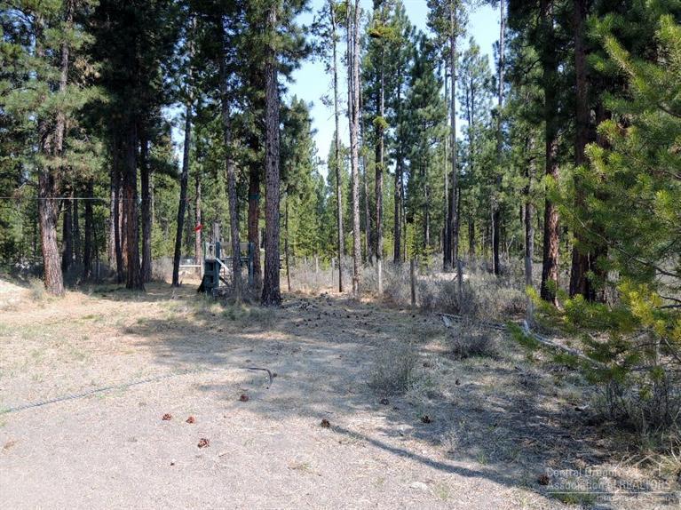 Deschutes River Acre - Residential