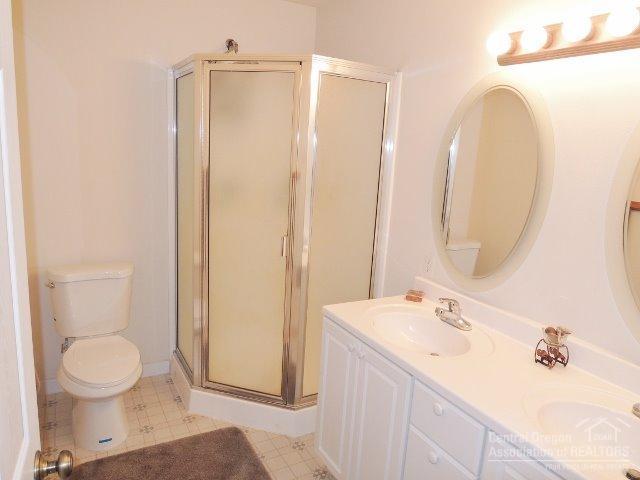 Deschutes River Acre - Residential