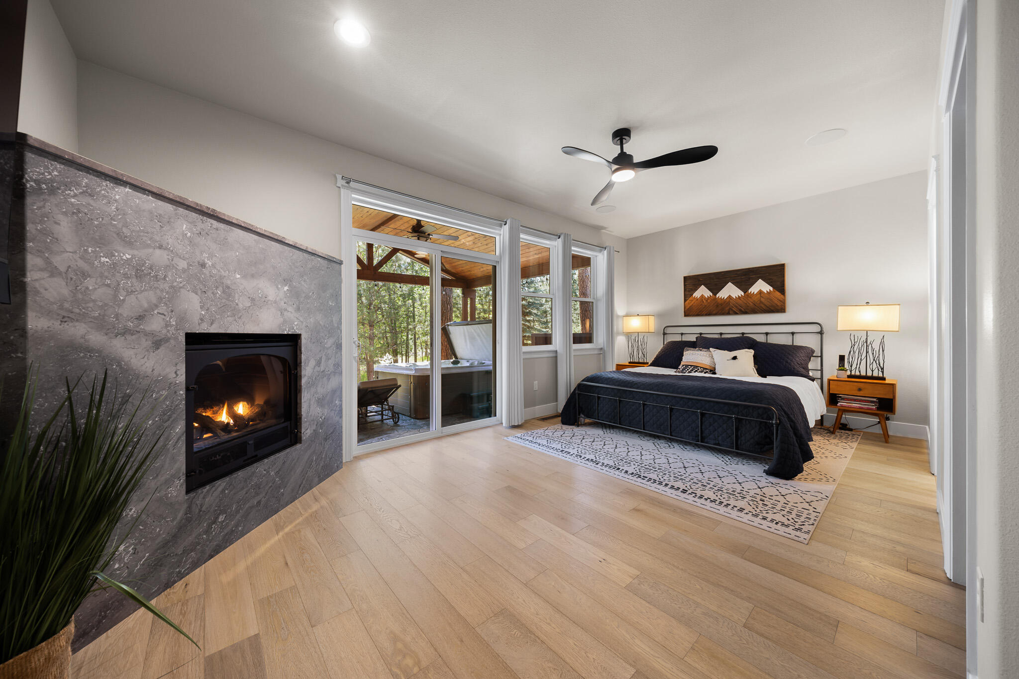 1041 E Timber Pine Drive