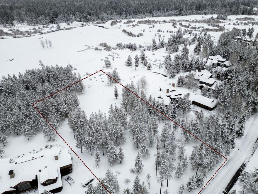 Tucked on a quiet, gently meandering street with views to the east of Crosswater Club's 6th fairway, and sight lines to the west of the snow-capped Cascades,
this private and wooded buildable homesite is primed for a breathtaking custom home. Nicely level, this lot offers great morning sunlight, welcoming a variety of
home styles, sizes, and layouts. Behind the gates within Crosswater Club, owners enjoy the championship golf course and clubhouse with the famed
Crosswater Grille restaurant, as well as a pool, tennis courts, walking paths, and excellent proximity to the Deschutes for fly-fishing, water sports, and more. In
the charmed community of Sunriver beyond, find a thriving village with dining, shopping, and live entertainment all seasons of the year, making this a perfect
place for both primary residents and part-time second homeowners. Private site tours are just a call away!