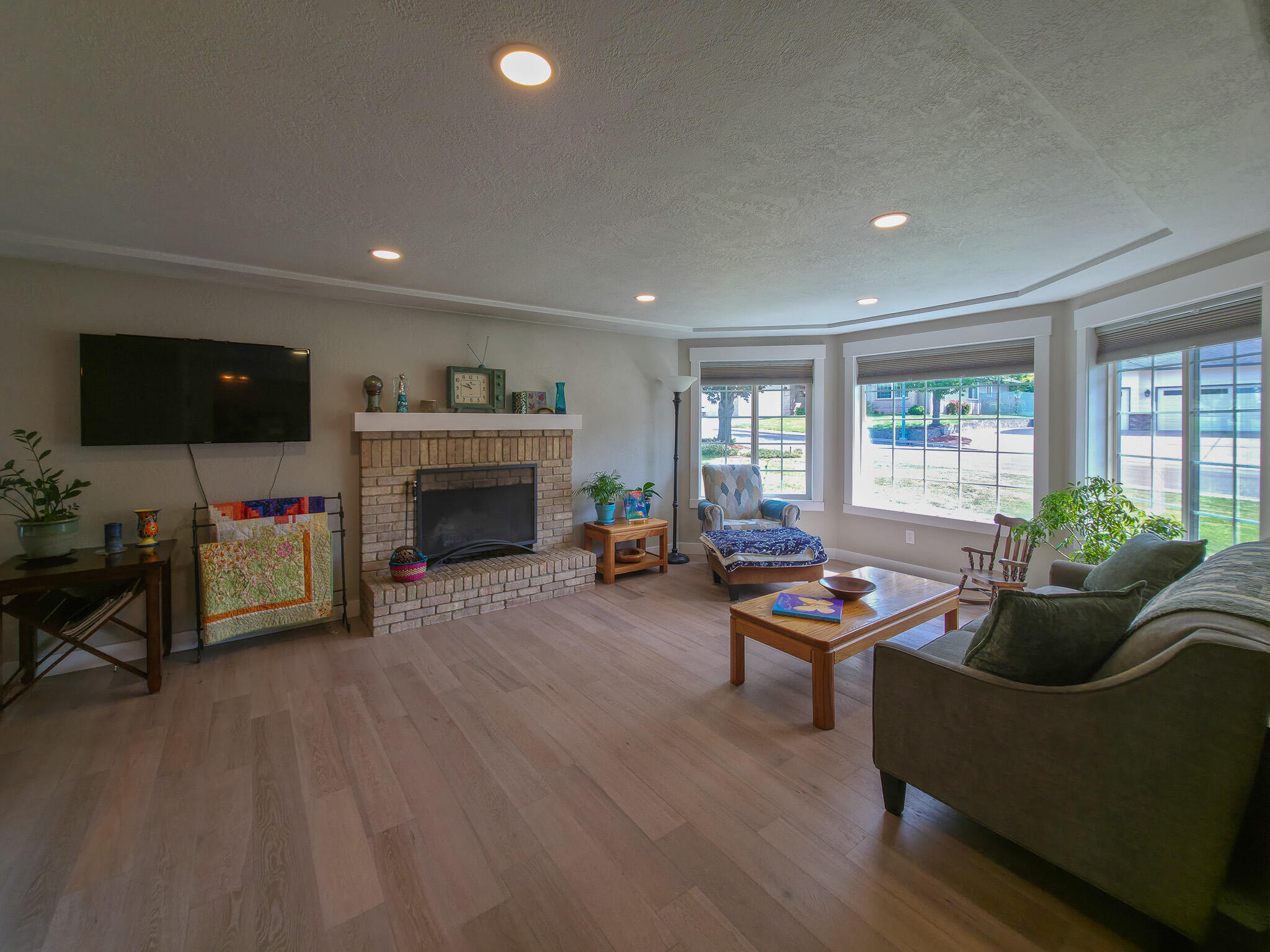 5625 Cherry Lane