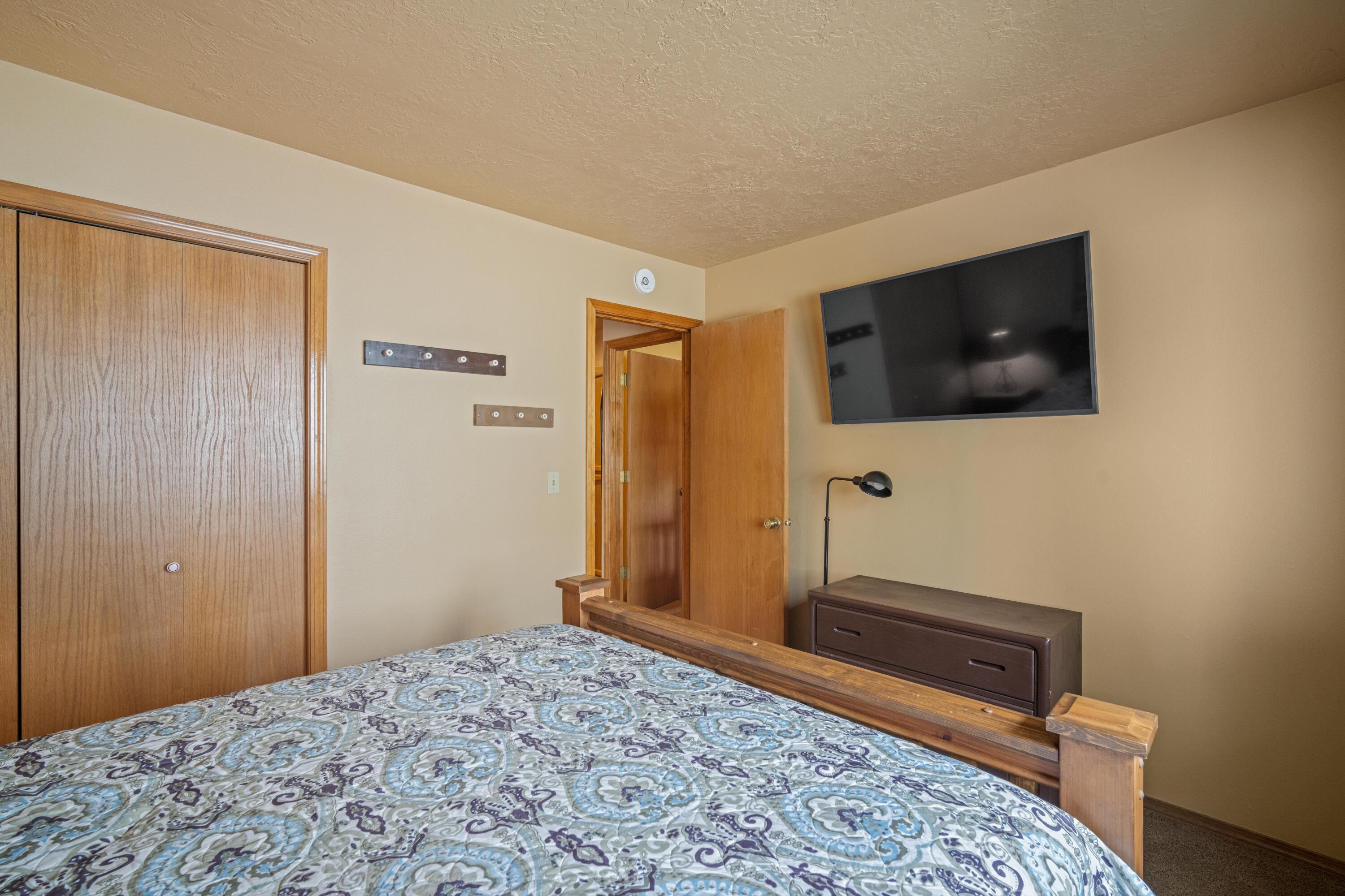 Fairway Crest Village - Residential