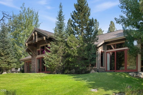 Tiny photo for 17094 Lady Caroline Drive, Sisters, OR 97759 (MLS # 220228137)