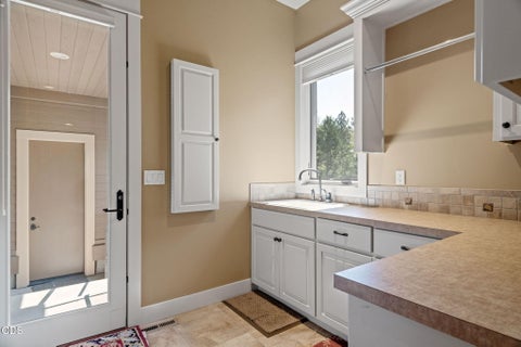 Tiny photo for 17094 Lady Caroline Drive, Sisters, OR 97759 (MLS # 220228137)