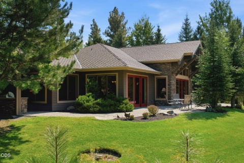 Tiny photo for 17094 Lady Caroline Drive, Sisters, OR 97759 (MLS # 220228137)