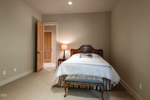 Tiny photo for 17094 Lady Caroline Drive, Sisters, OR 97759 (MLS # 220228137)