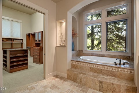 Tiny photo for 17094 Lady Caroline Drive, Sisters, OR 97759 (MLS # 220228137)