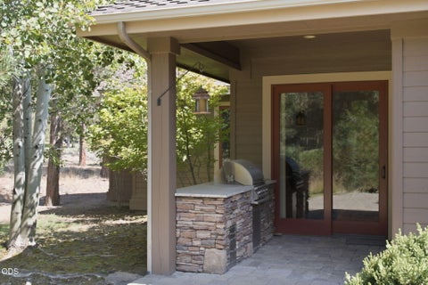 Tiny photo for 17094 Lady Caroline Drive, Sisters, OR 97759 (MLS # 220228137)