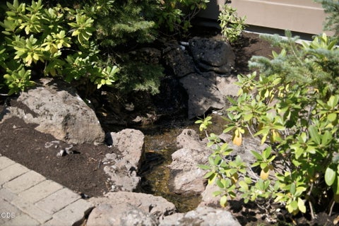 Tiny photo for 17094 Lady Caroline Drive, Sisters, OR 97759 (MLS # 220228137)