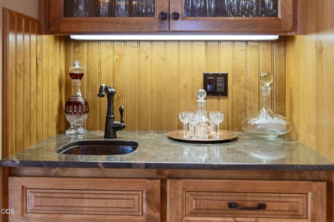 Tiny photo for 17094 Lady Caroline Drive, Sisters, OR 97759 (MLS # 220228137)