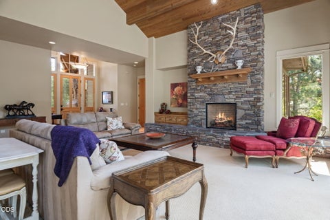 Tiny photo for 17094 Lady Caroline Drive, Sisters, OR 97759 (MLS # 220228137)