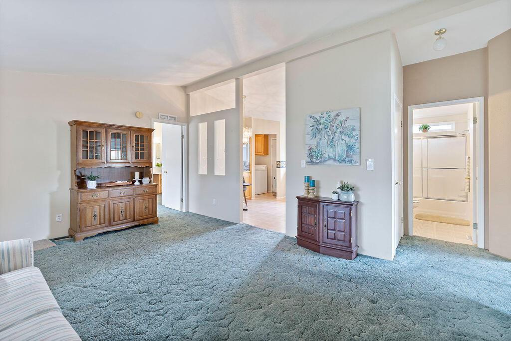 Queens Garden Mob Pa - Residential