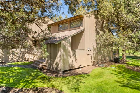 Tiny photo for 6969 Robin Court, Redmond, OR 97756 (MLS # 220223127)