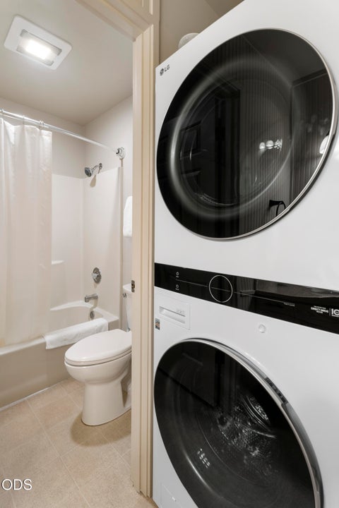 Tiny photo for 6969 Robin Court, Redmond, OR 97756 (MLS # 220223127)