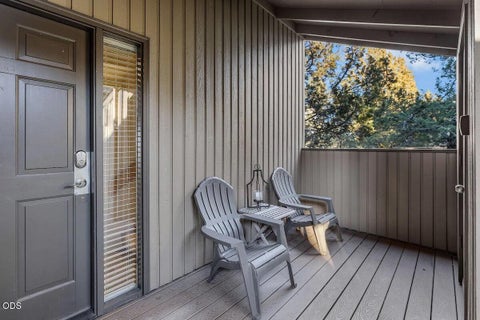 Tiny photo for 6969 Robin Court, Redmond, OR 97756 (MLS # 220223127)