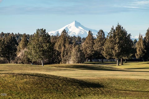 Tiny photo for 6969 Robin Court, Redmond, OR 97756 (MLS # 220223127)
