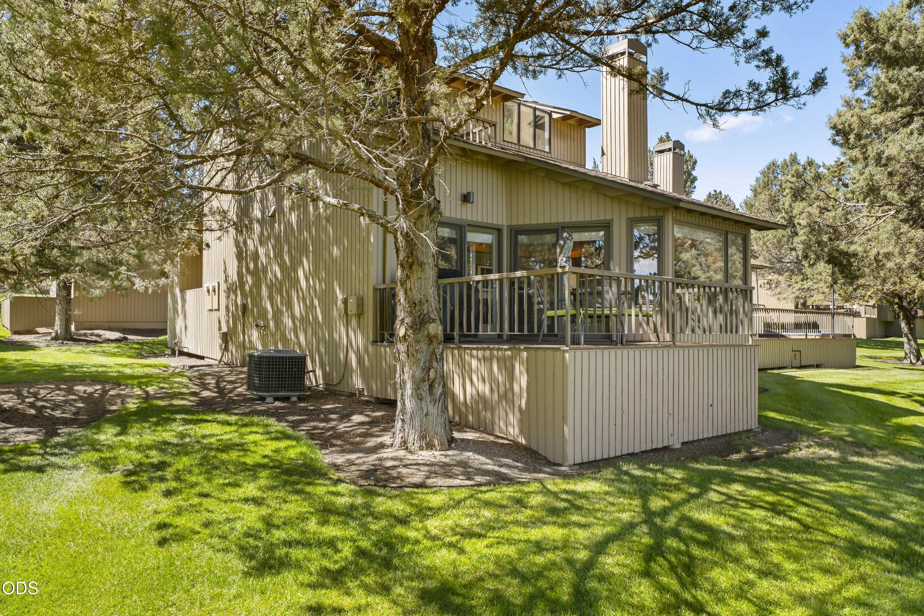 6969 Robin Court