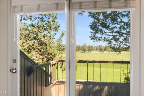 Tiny photo for 6969 Robin Court, Redmond, OR 97756 (MLS # 220223127)