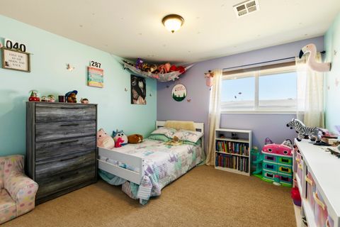 Tiny photo for 10553 Wright Avenue, Klamath Falls, OR 97603 (MLS # 220217142)