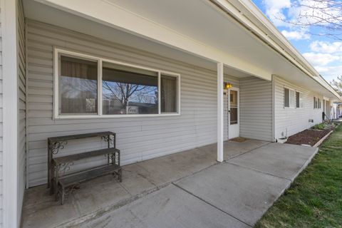 Tiny photo for 10553 Wright Avenue, Klamath Falls, OR 97603 (MLS # 220217142)