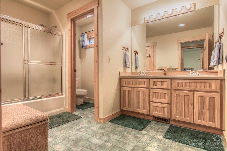 Eagle Crest - Residential