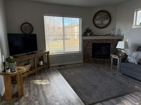 Tiny photo for 3380 SW 28th Street, Redmond, OR 97756 (MLS # 220215728)