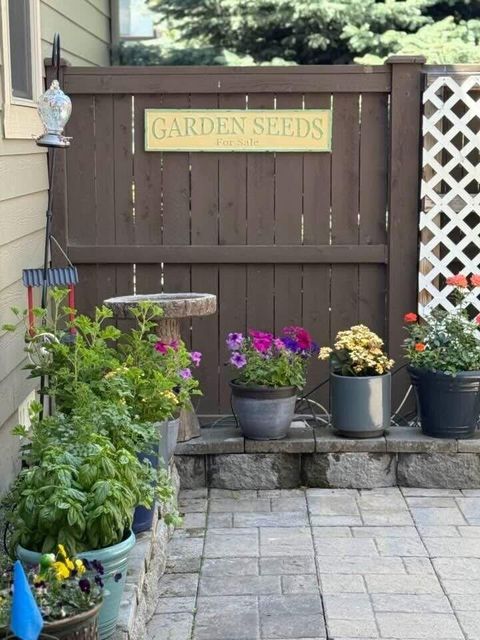 Tiny photo for 3380 SW 28th Street, Redmond, OR 97756 (MLS # 220215728)