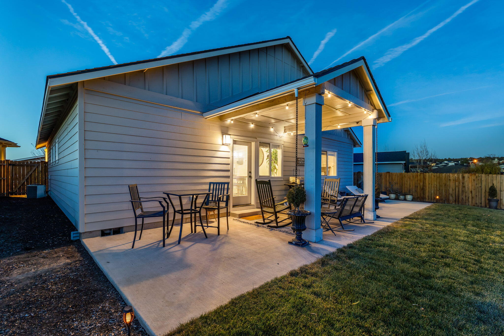 4778 SW Zenith Avenue