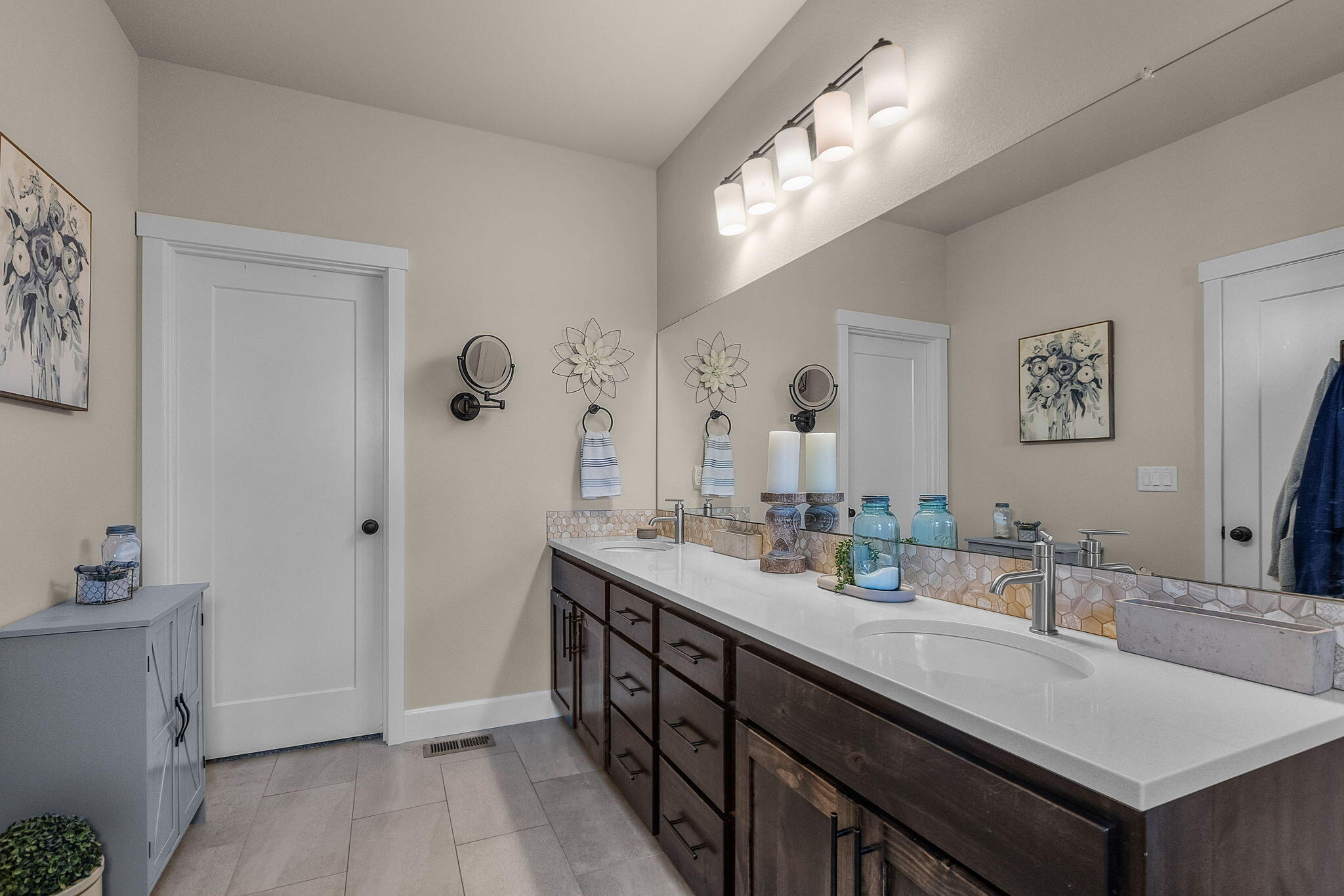 Josie Meadows - Residential