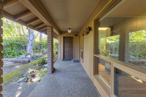 Tiny photo for 1325 NW Lawnridge Avenue, Grants Pass, OR 97526 (MLS # 220222893)