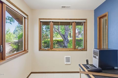 Tiny photo for 1325 NW Lawnridge Avenue, Grants Pass, OR 97526 (MLS # 220222893)