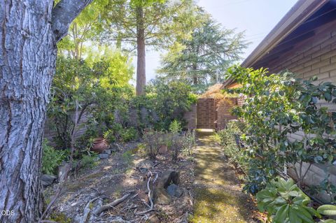 Tiny photo for 1325 NW Lawnridge Avenue, Grants Pass, OR 97526 (MLS # 220222893)