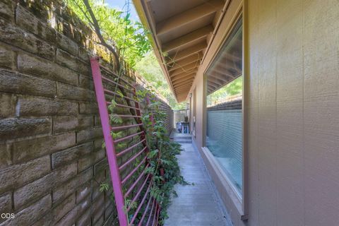 Tiny photo for 1325 NW Lawnridge Avenue, Grants Pass, OR 97526 (MLS # 220222893)