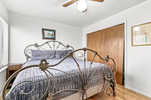 Tiny photo for 925 Winchester Avenue, Medford, OR 97501 (MLS # 220213582)