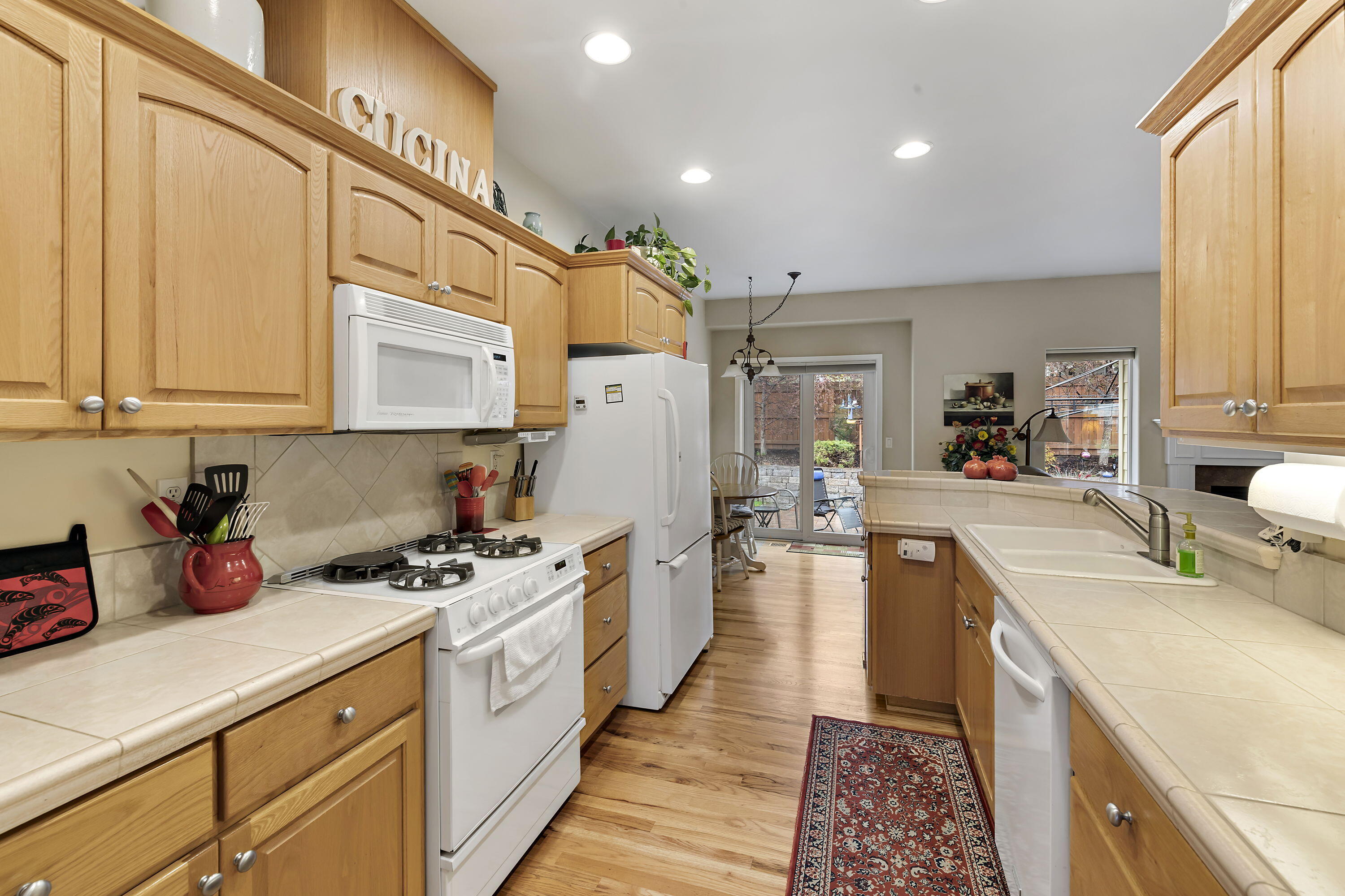 Hollow Pine Estate - Residential