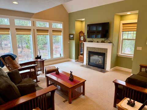 Tiny photo for 53509 Kokanee Way, La Pine, OR 97739 (MLS # 220215708)