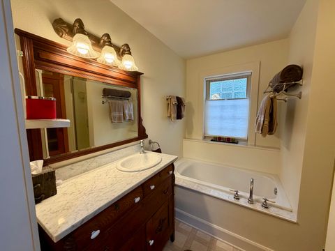 Tiny photo for 53509 Kokanee Way, La Pine, OR 97739 (MLS # 220215708)