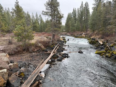 Tiny photo for 53509 Kokanee Way, La Pine, OR 97739 (MLS # 220215708)