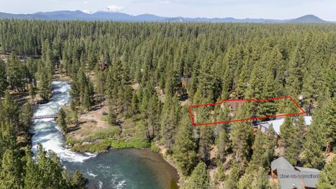 Tiny photo for 53509 Kokanee Way, La Pine, OR 97739 (MLS # 220215708)