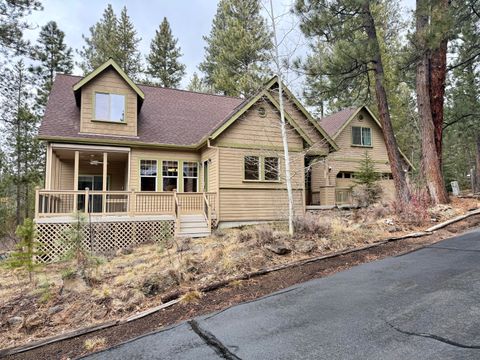 Tiny photo for 53509 Kokanee Way, La Pine, OR 97739 (MLS # 220215708)